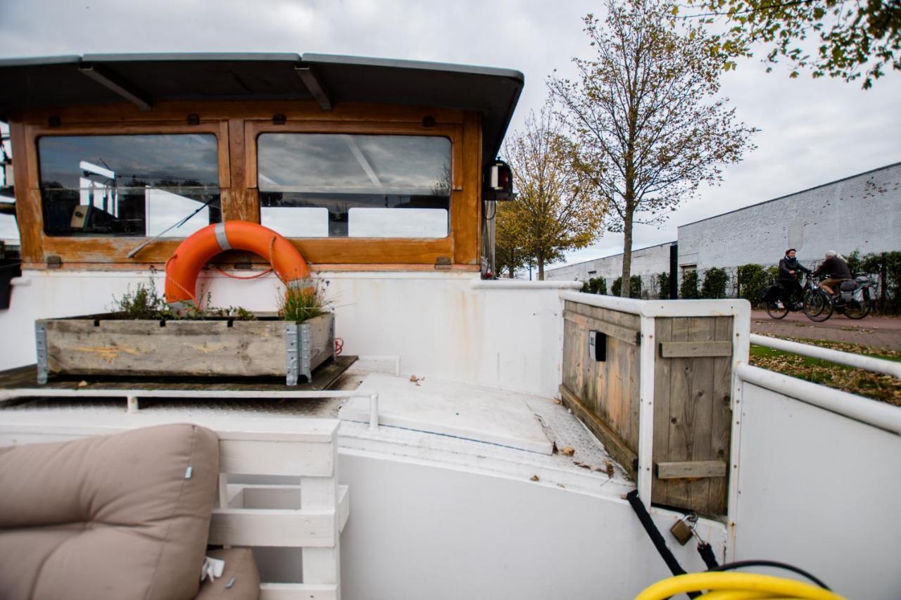 Houseboat Jana - With Sauna And Terrace Hotel Bruges Exterior foto